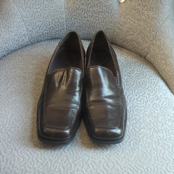 Liz Claiborne Motive Pump, 9 - Picture 1 of 7